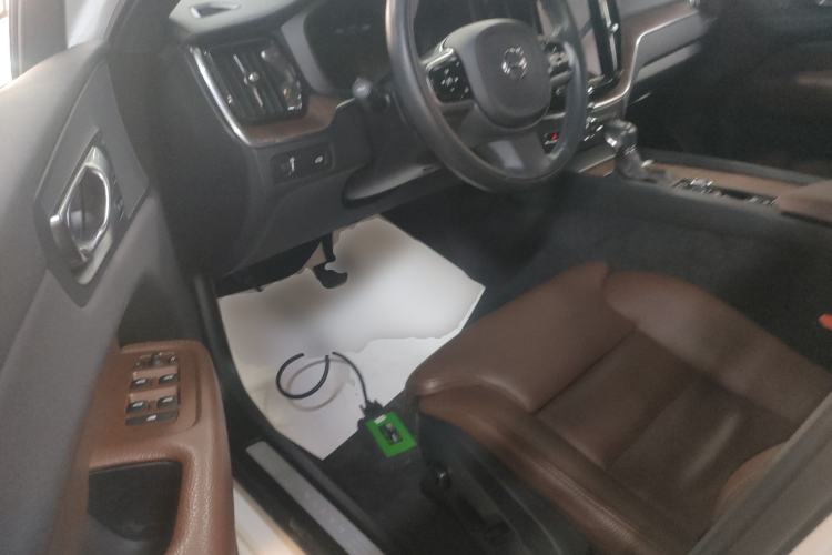 Used Volvo XC60 2021 T5 4x4 Smart Luxury Edition
