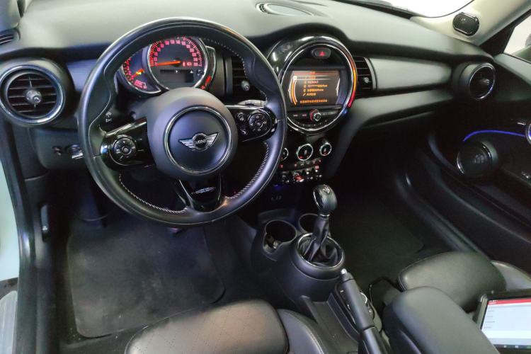 Used MINI MINI 2017 1.5T COOPER Limited Edition in Ice Blue