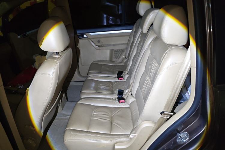 Used Volkswagen Touran 2011 1.4T Manual Zhiya Edition 5 Seats Left Rear Seat