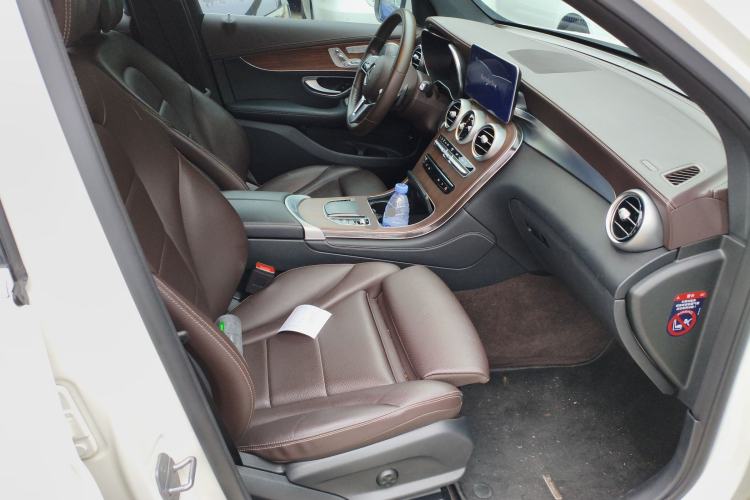 Used Mercedes-Benz GLC 2021 GLC 300 L 4MATIC Dynamic Model Right Front Seat