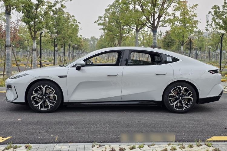 Used Geely Galaxy E8 2025 575 km Exploration Intelligent Driving Edition
