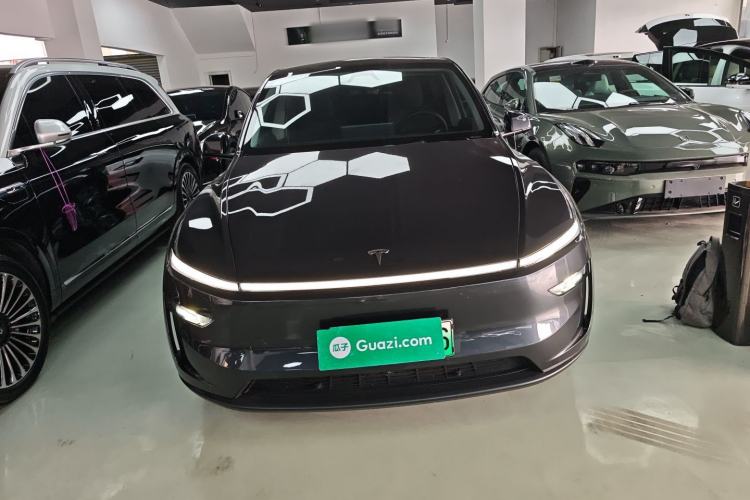 Used Tesla Model Y 2025 Long-Range All-Wheel Drive First Edition