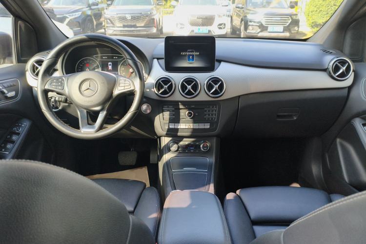 Used Mercedes-Benz B-Class 2017 B 200 Fashion Model