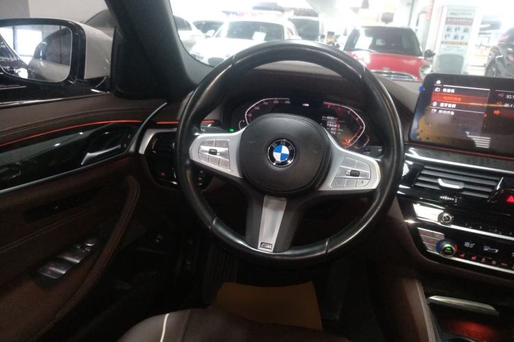 Used BMW 5 Series 2022 Second Facelift 525Li M Sport Package