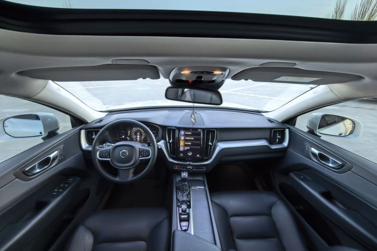 Used Volvo XC60 2019 T4 Zhiyi Edition China V Standard