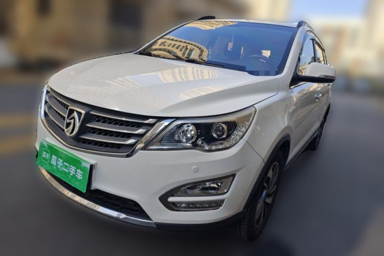 Used Baojun 560 2015 1.8L manual luxury version