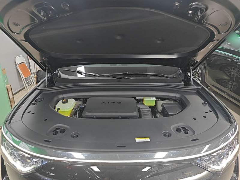 Used Hima AITO M8 2025 Model Range-Extender Max Edition 53.4 kWh, 5-seat version (896-line LiDAR) — 19