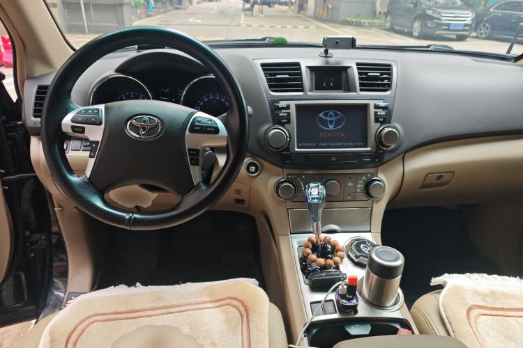 Used Toyota Highlander 2012 2.7L Two-Wheel Drive 7-Seater Elite Edition