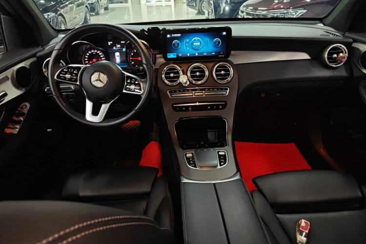 Used Mercedes-Benz GLC 2020 GLC 260 L 4MATIC Dynamic Model
