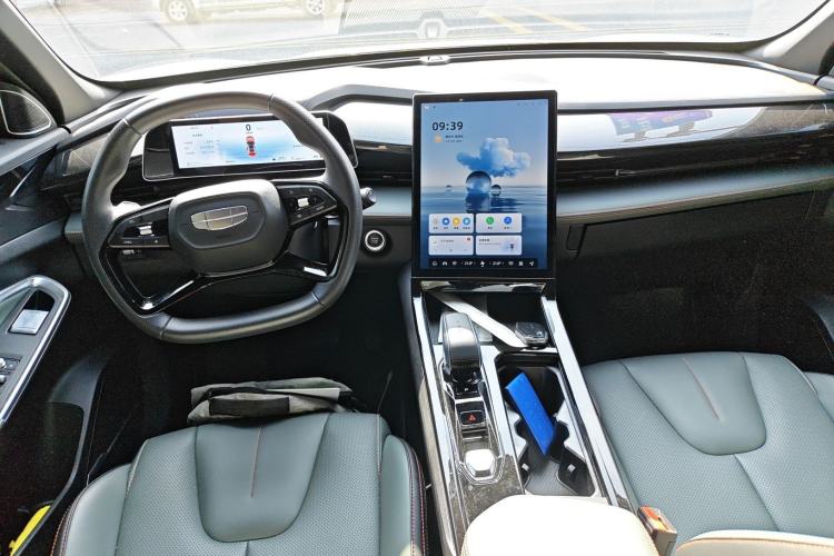 Used Geely Auto Emgrand X7 Sport 2024 1.5TD Dragon Edition
