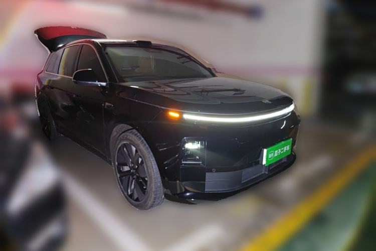Used Li Auto L6 2024 Max Front Right 45 Deg