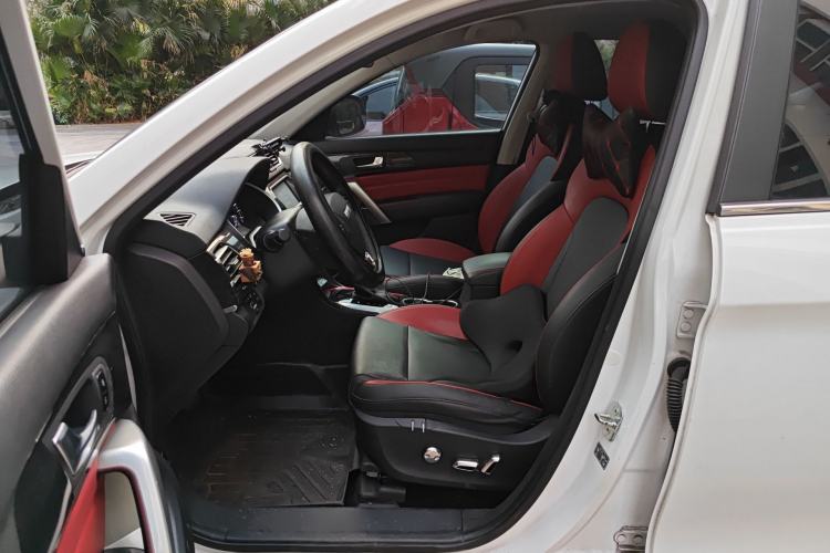 Used Haval H2 2017 Blue Label 1.5T Automatic Two-Wheel Drive Luxury Model
