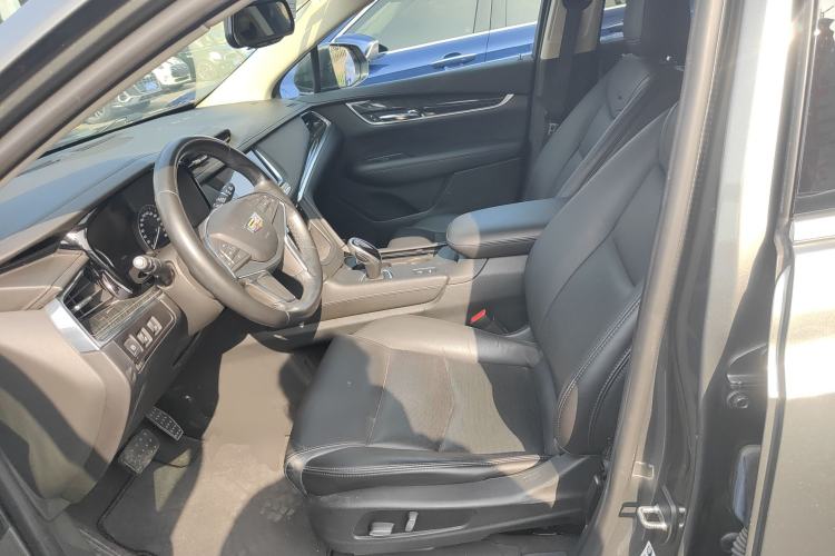 Used Cadillac XT5 2018 25T Luxury Model