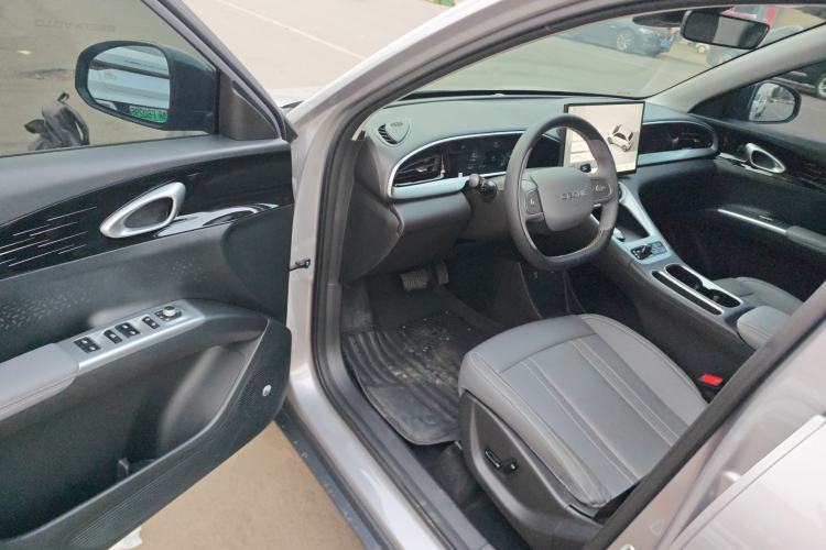 Used Geely Galaxy Geome 2026 Model 310km Dream Edition Driver Seat