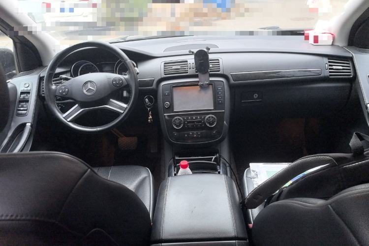 Used Mercedes-Benz R-Class 2017 R 320 4MATIC Business Edition Prestige Model