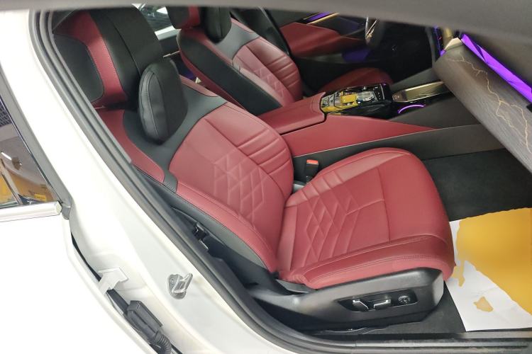 Used BMW 5 Series 2025 530Li Luxury Edition M Sport Package
