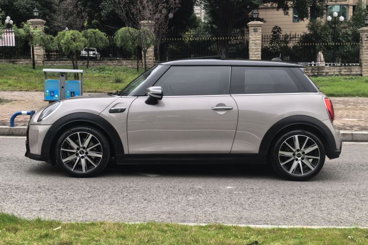 Used MINI MINI 2022 2.0T COOPER S Classic Edition
