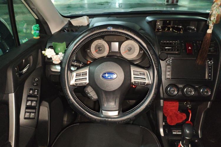 Used Subaru Forester 2013 2.5i Automatic Luxury Edition Steering Wheel