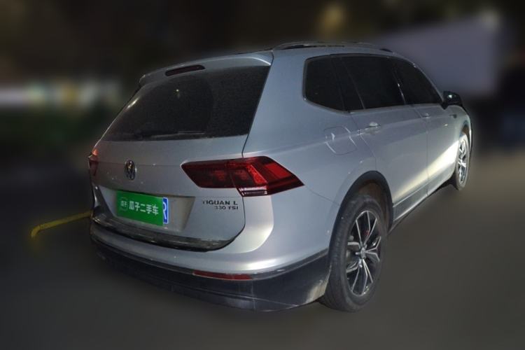 Used Volkswagen Tiguan L 2017 330TSI Automatic Two-Wheel Drive Flagship Edition Rear Right 45 Deg