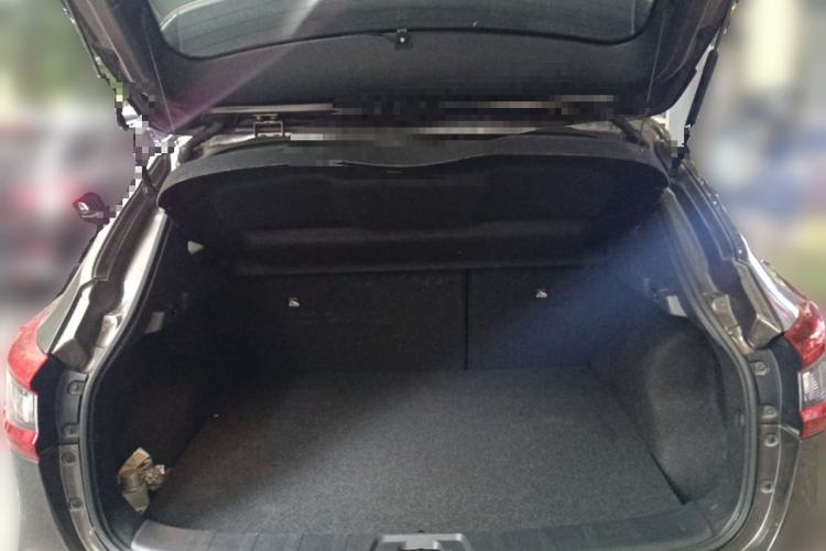 Used Nissan Qashqai 2019 2.0L CVT Luxury Edition Trunk