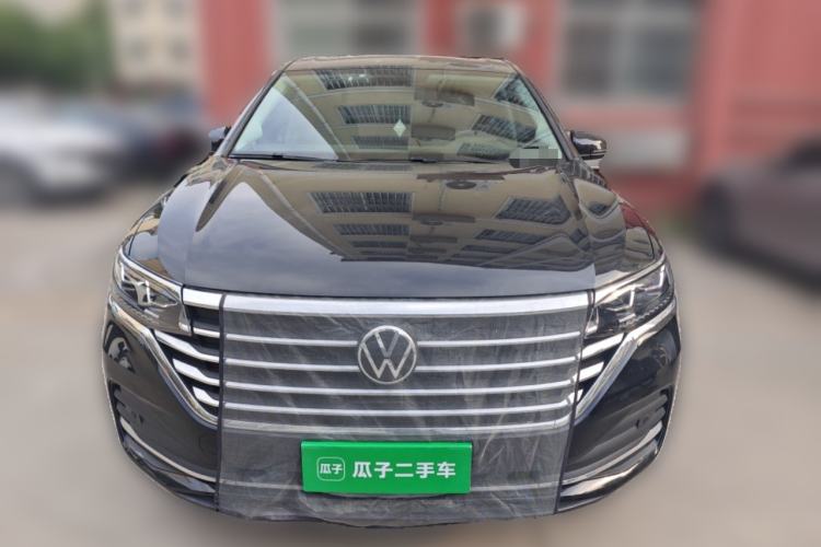 Used Volkswagen Viloran 2020 330TSI Luxury Edition Front