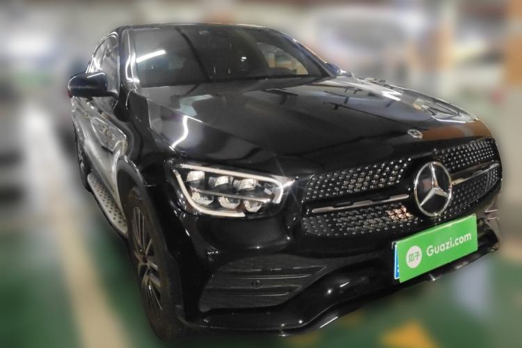 Used Mercedes-Benz GLC Coupe 2023 GLC 260 4MATIC Coupe SUV Front Right 45 Deg