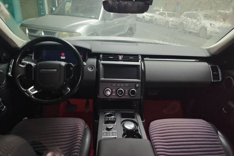 Used Land Rover Discovery 2020 2.0T SE
