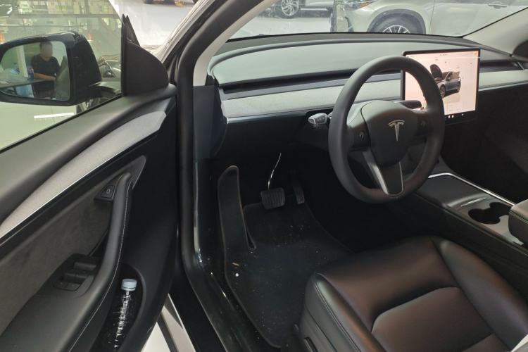 Used Tesla Model Y 2024 Rear-Wheel-Drive Version