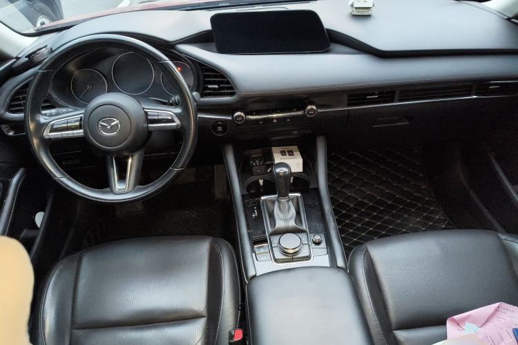 Used Mazda 3 Axela 2020 2.0L Automatic Zhiya Edition Center Console