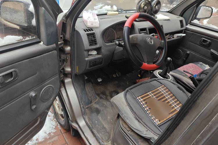 Used BAIC Weiwang 306 2011 1.3L base model 7 seats
