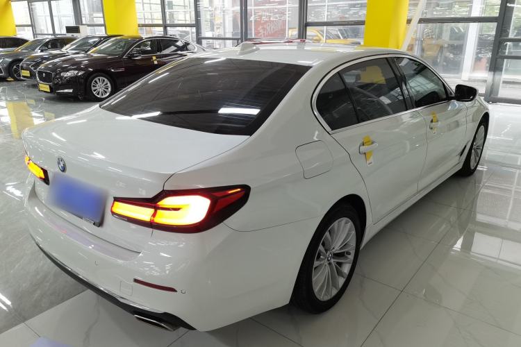 Used BMW 5 Series 2021 Updated Version 525Li Luxury Package Rear Right 45 Deg