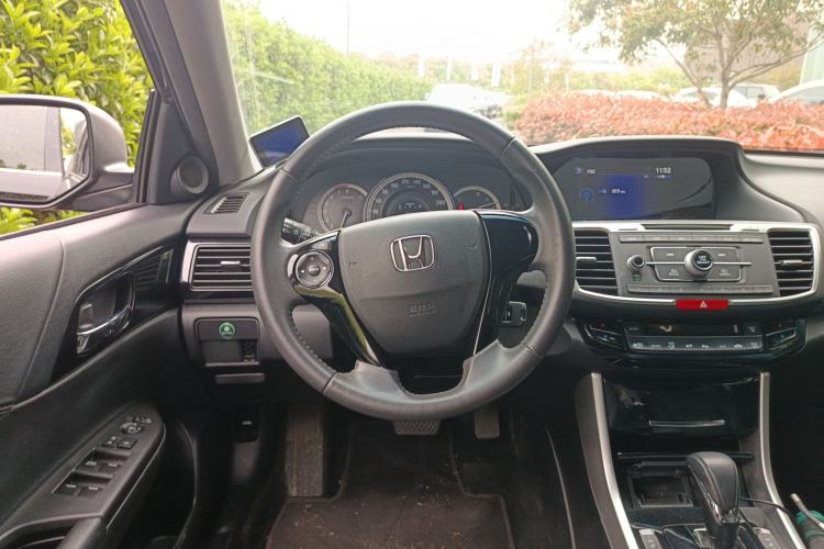 Used Honda Accord 2016 2.0L Elite Edition
