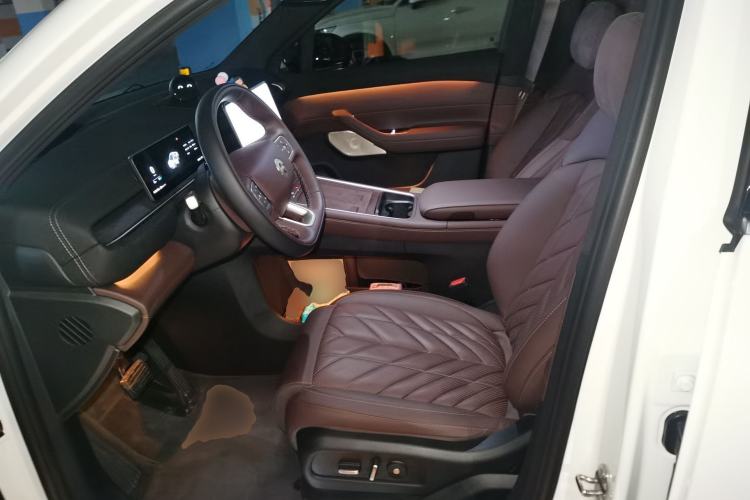 Used Nio EC6 2025 75 kWh Left Front Seat