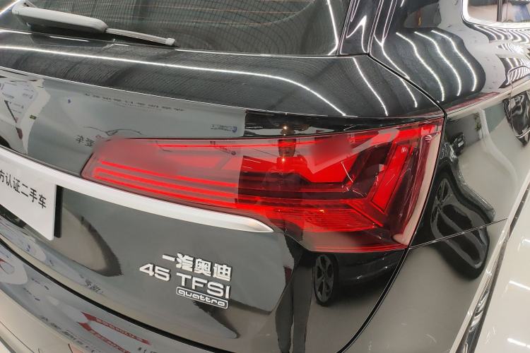 Used Audi Q5L 2022 Updated Version 45T Luxury Prestige Edition
