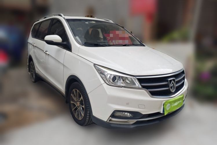 Used Baojun 730 2017 1.5T DCT Fashion Edition 7-Seater China V Emission Standard Front Right 45 Deg