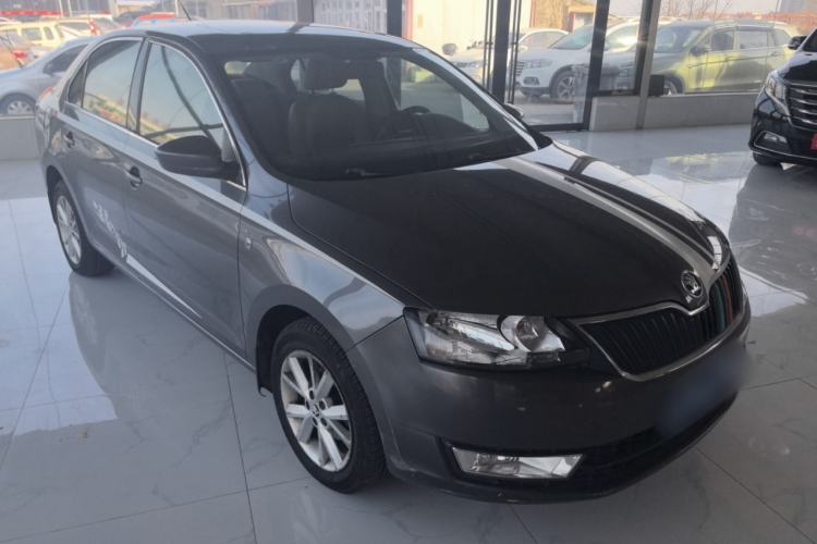 Used Skoda Rapid 2015 1.6L Manual Smart Selection Model