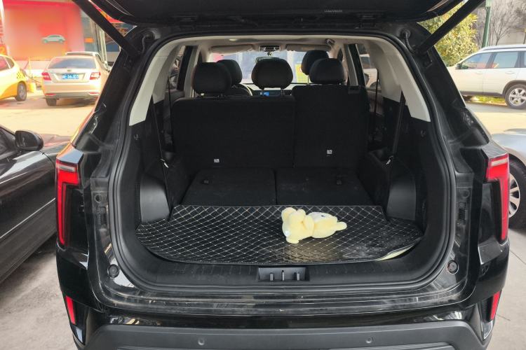 Used SOL X8 PLUS 2023 1.5 TGDI DCT Smart Edition 7-Seater