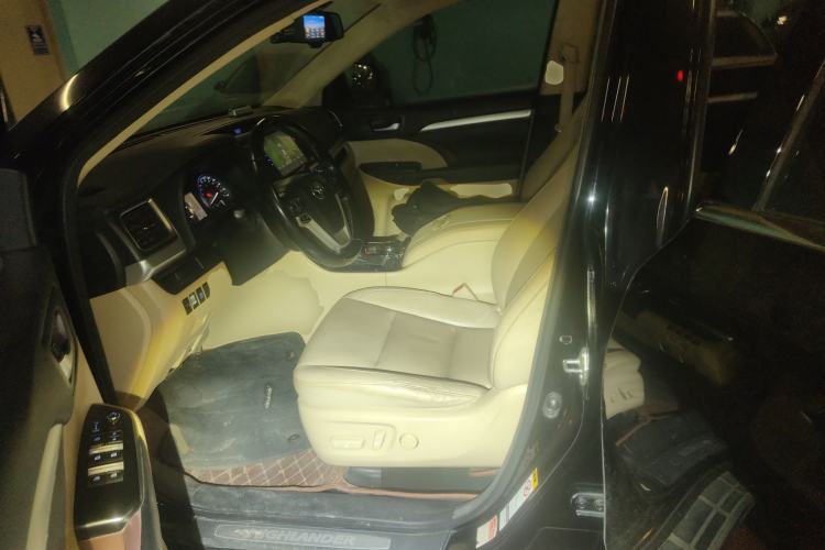 Used Toyota Highlander 2017 2.0T Four-Wheel Drive Luxury Edition 7 Seats
