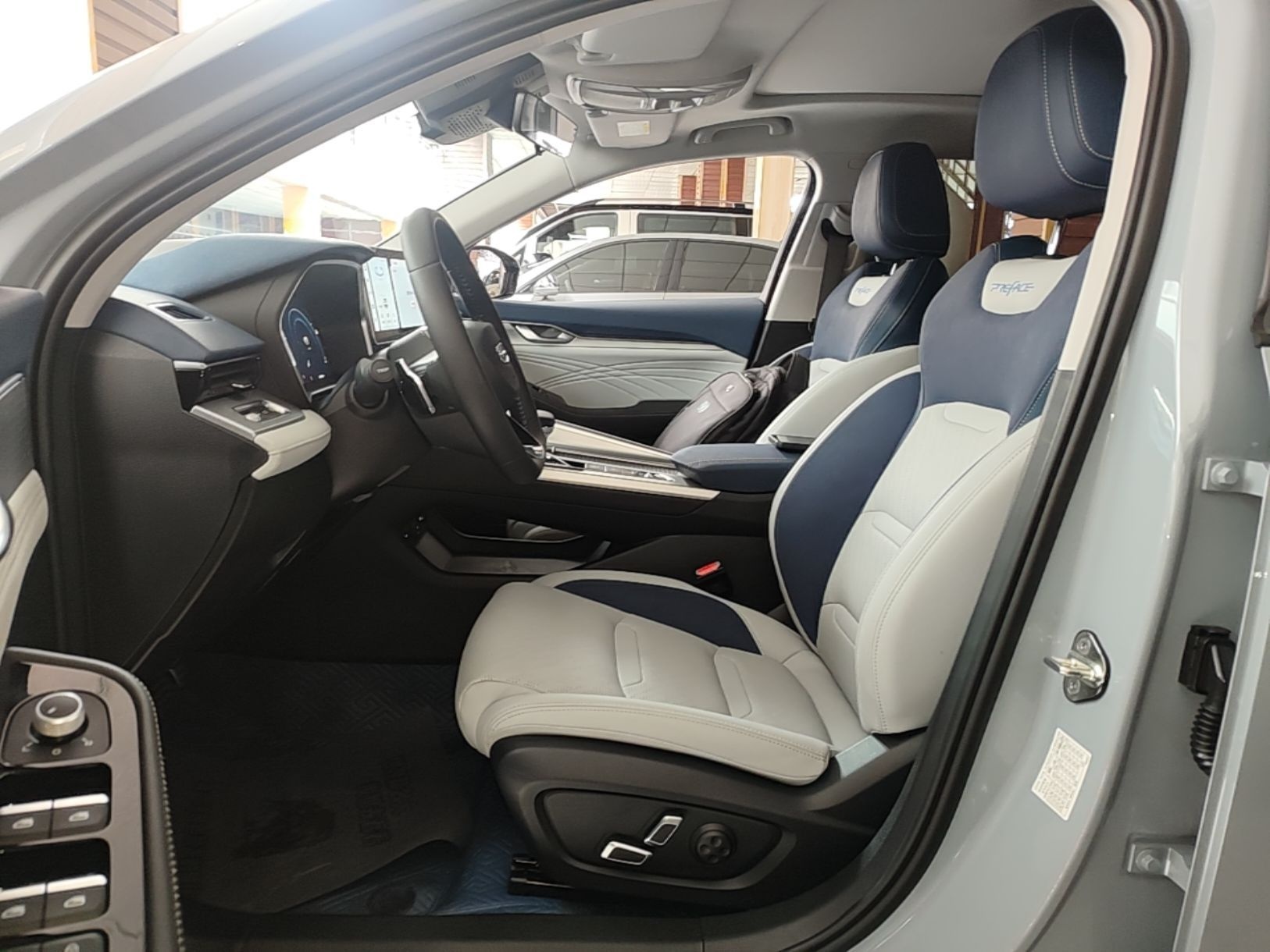 Geely Auto Preface 2023 2.0TD Prestige Version — снимка 17