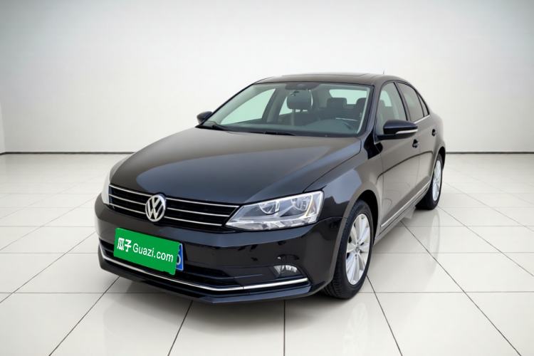 Used Volkswagen Sagitar 2015 230TSI Manual Comfort Version