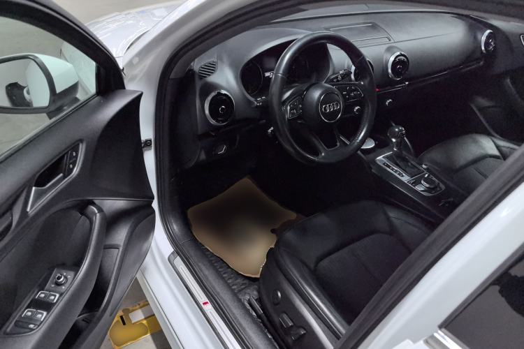 Used Audi A3 2020 Limousine 35 TFSI Fashion Edition China VI Emission Standard