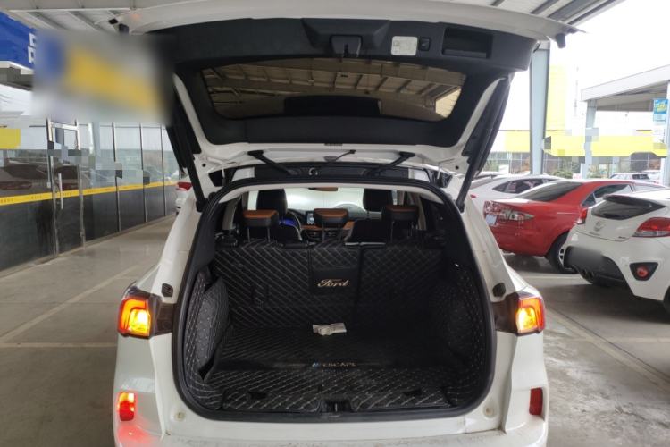 Used Ford Escape 2020 EcoBoost 245 Two-Wheel Drive Smart & Enjoyment Model
