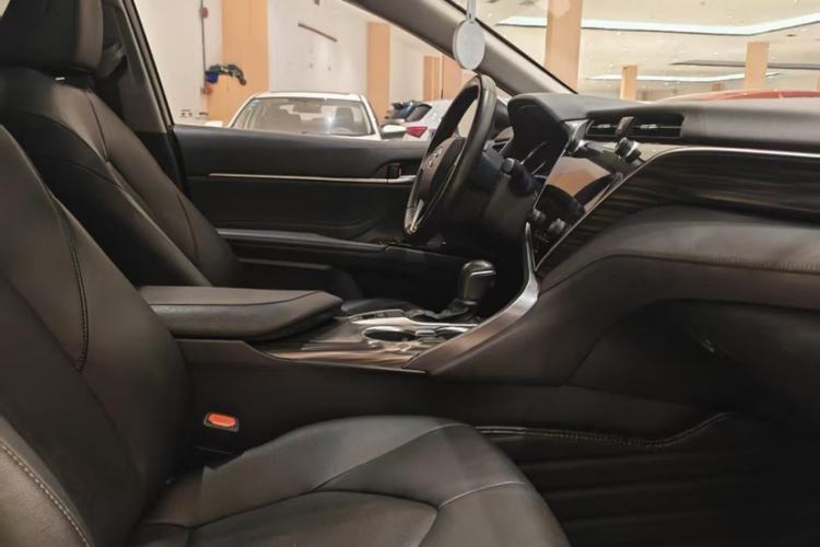 Used Toyota Camry 2019 2.0G Luxury Edition China VI Standard
