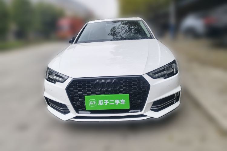 Used Audi A4L 2018 30th Anniversary Edition 40 TFSI Fashion Model
