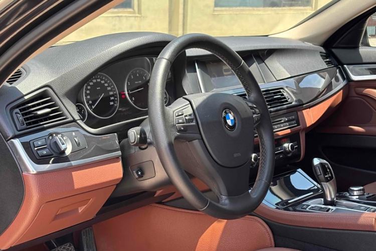 Used BMW 5 Series 2014 520Li Elegant Model