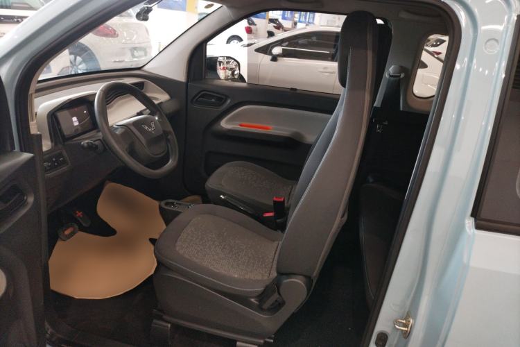 Used Wuling Hongguang MINIEV 2020 Zizai Version Lithium-NMC Left Front Seat
