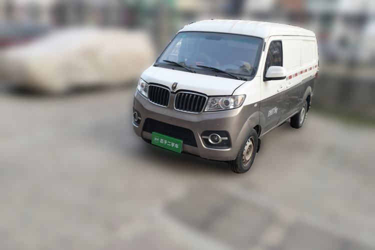 Used Jinbei Hiace X30 2023 1.5L Wealthy Van 2/5-Seater Non-Air-Conditioned Version SWC15M