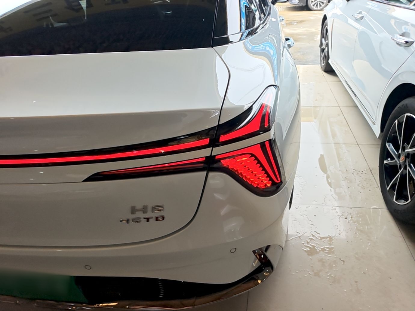 Hongqi H6 2023 2.0T ZhiShang Version — снимка 9