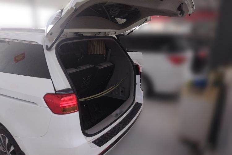 Used Kia Carnival 2015 3.3 GDI Luxury Edition China V Standard Trunk