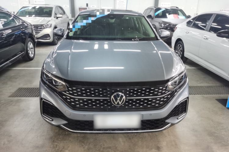 Used Volkswagen Passat 2022 330TSI Starry Luxury Edition